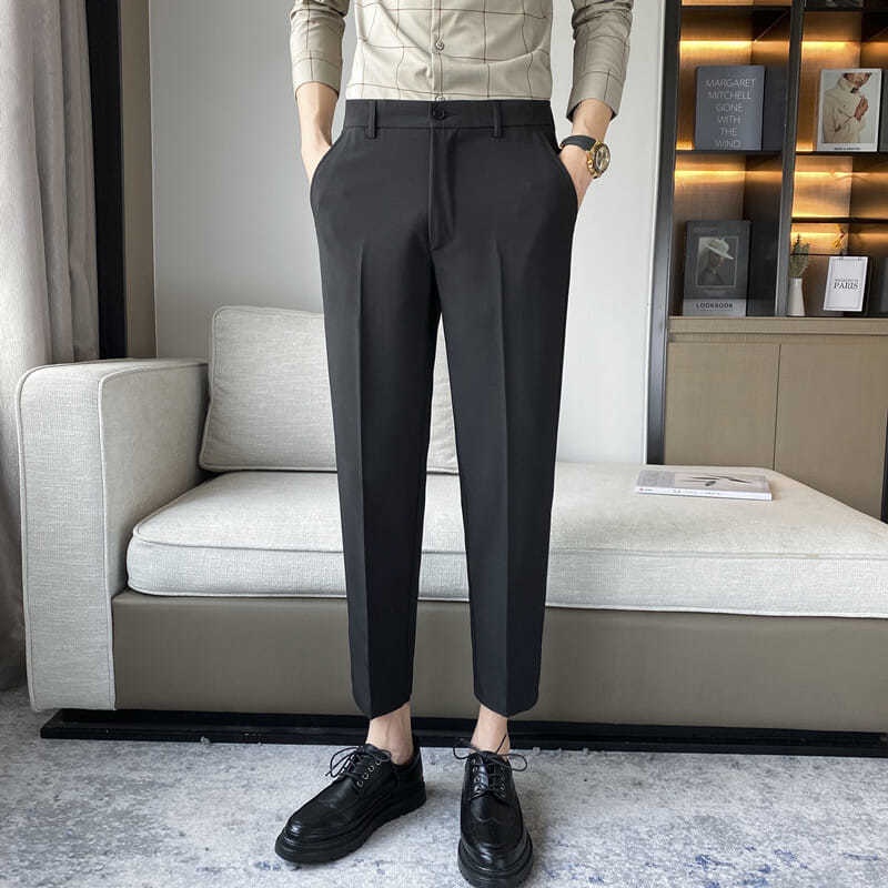 Moda Garnitury Spodnie garniturowe Cambio Spodnie garniturowe czarny W stylu casual 